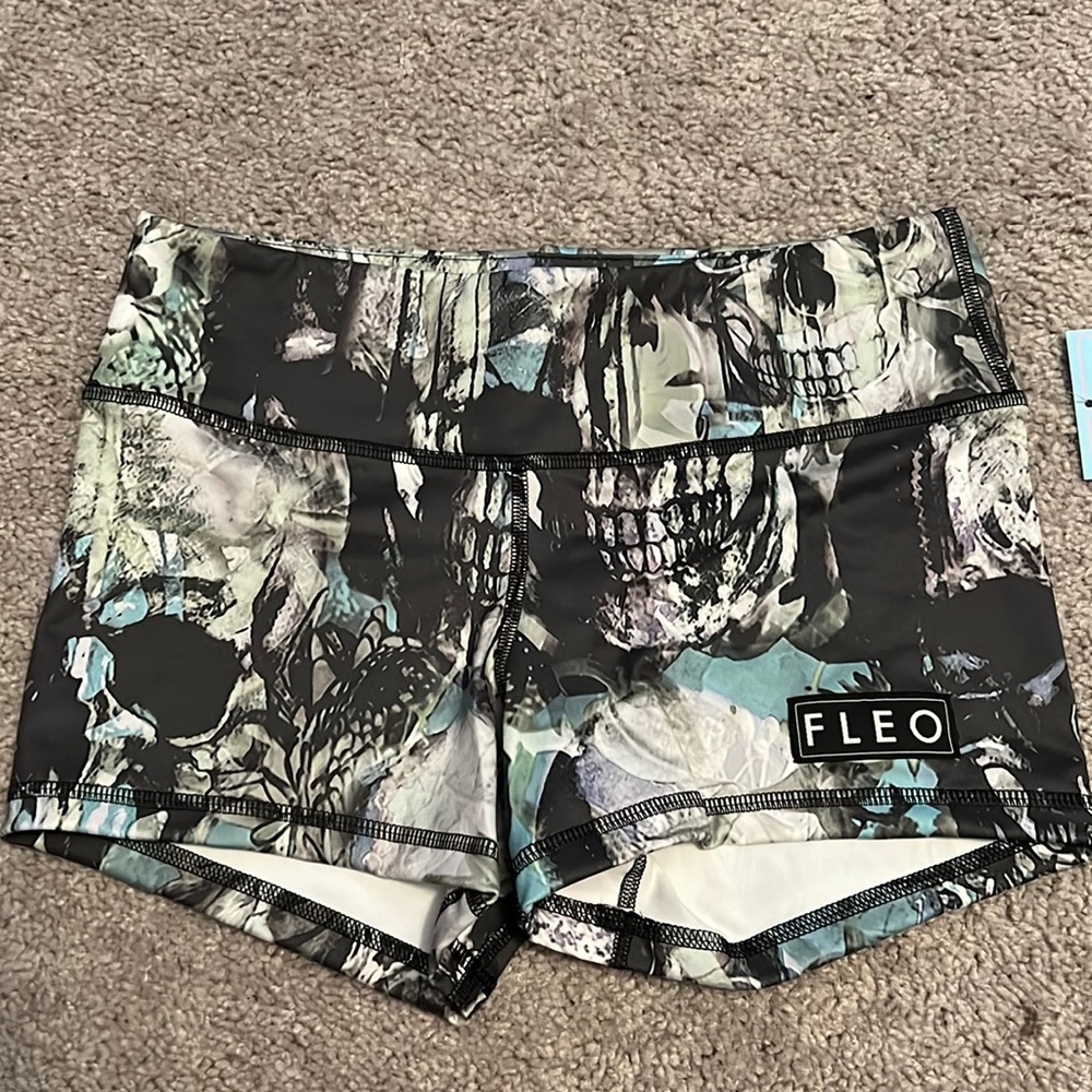 NWT skulls